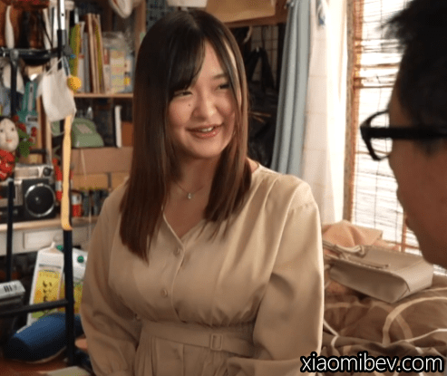 冈本莉里(Okamoto Riri)